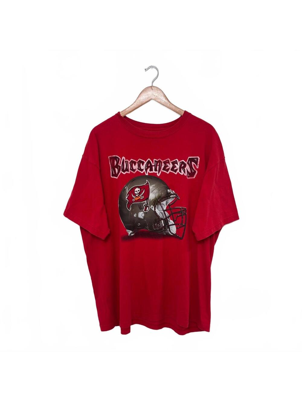 Red Vintage Tampa Bay Buccaneers Graphic Tee Reebok